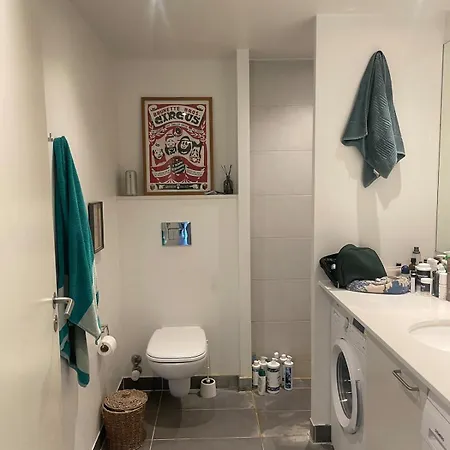 Apartment Close To Downtown And Water *